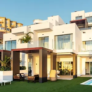 https://villa-costa-adeje-38660.tenerifehoteles.net